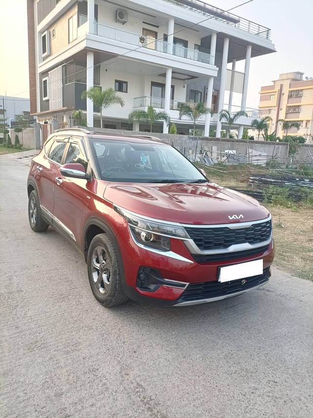 https://images10.gaadi.com/usedcar_image/4213859/original/processed_53bf3706f3536b93f4771916af108430.jpg?imwidth=6400