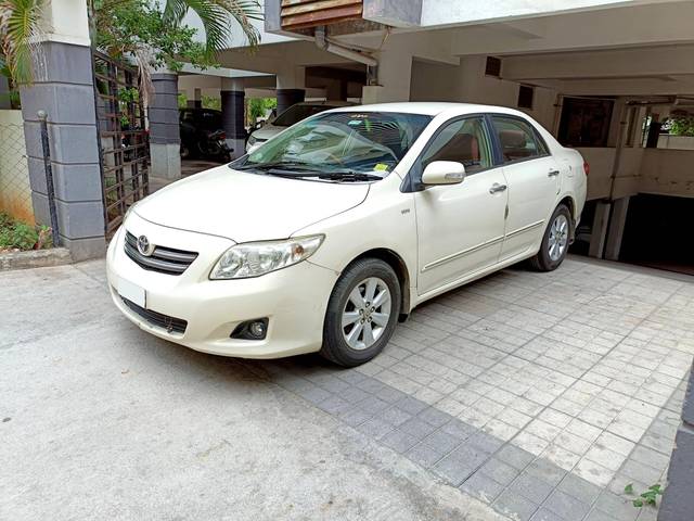 https://images10.gaadi.com/usedcar_image/4213890/original/processed_0c8fae7aae2bddda9d0305ba663235e3.jpg?imwidth=6402