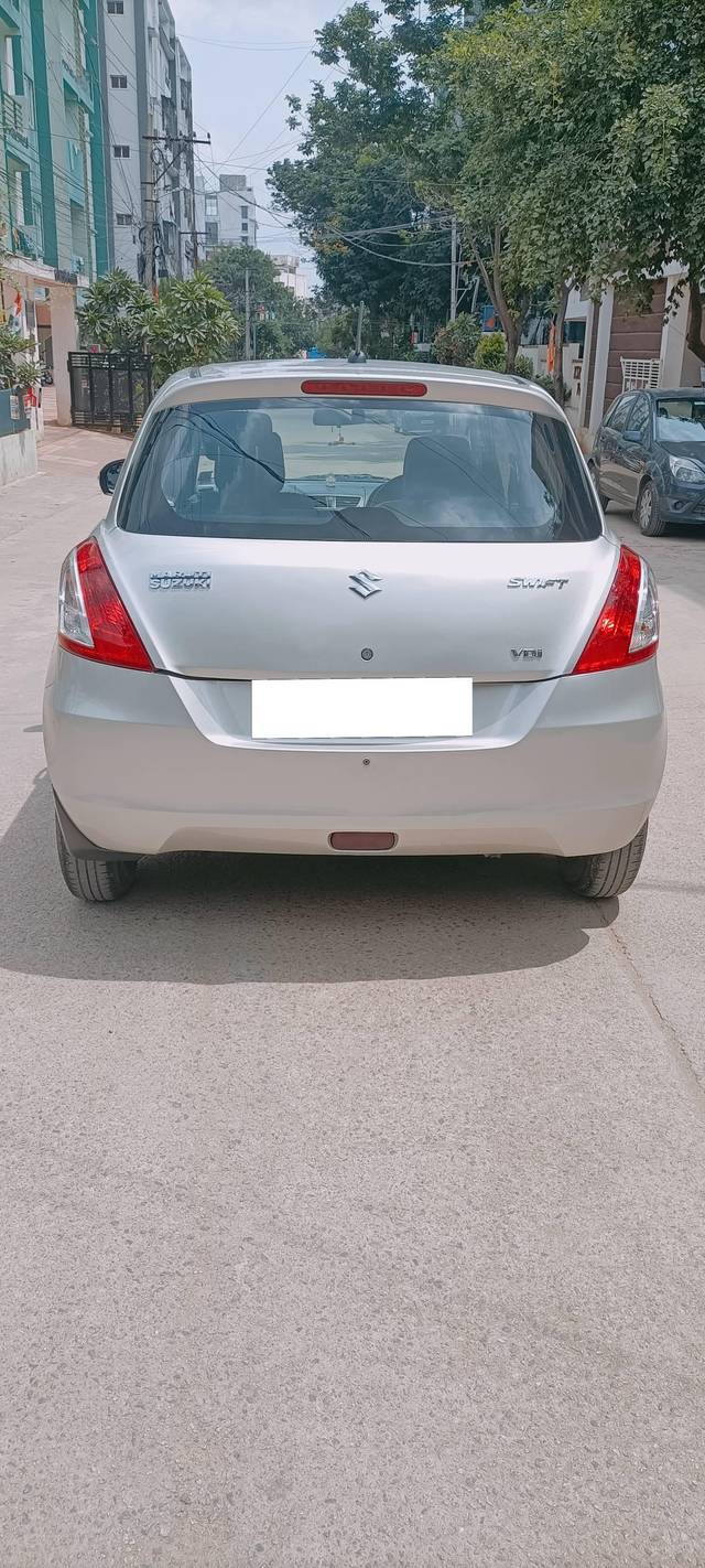 https://images10.gaadi.com/usedcar_image/4213919/original/processed_d914f0059e21109cde1e810950be03c3.jpg?imwidth=6401