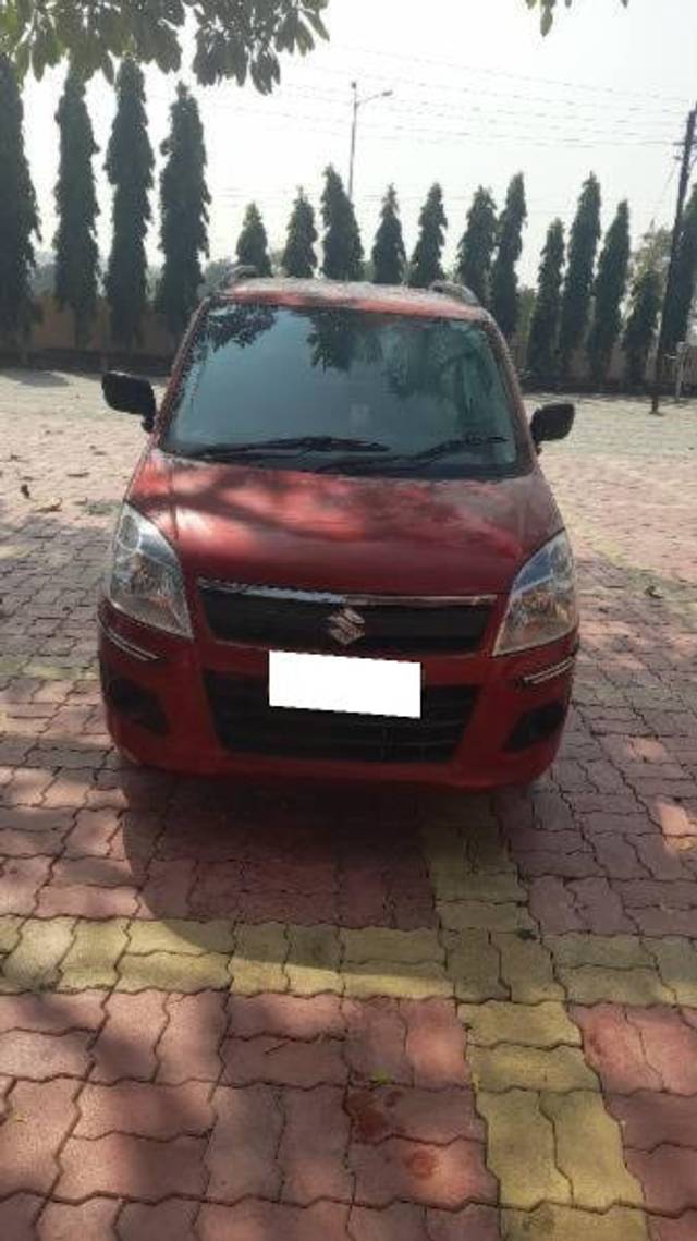 https://images10.gaadi.com/usedcar_image/4213922/original/processed_b9f33c03-ebdb-468f-a49e-4adf9d2dbaf3.jpg?imwidth=6400