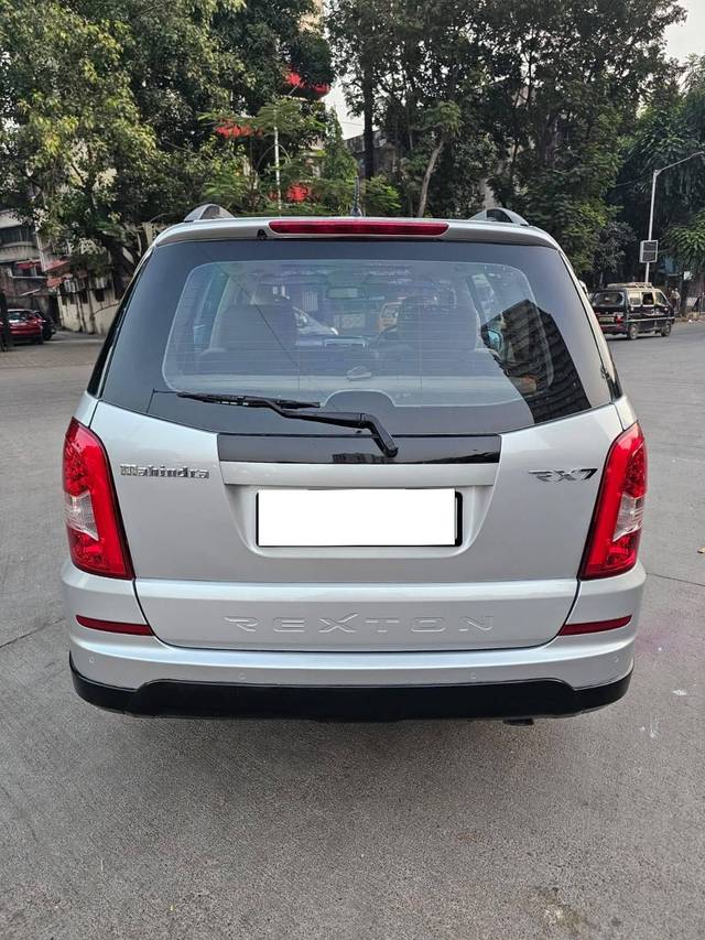 https://images10.gaadi.com/usedcar_image/4213924/original/processed_f8c50b91b86289acd561b362f1ae9e2d.jpg?imwidth=6402