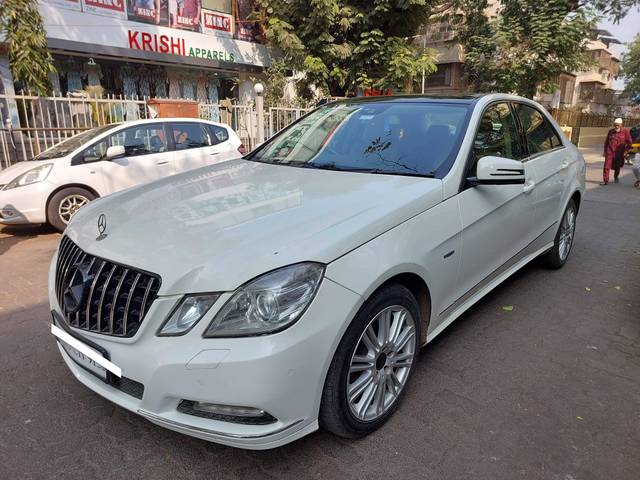 https://images10.gaadi.com/usedcar_image/4213945/original/processed_1498eed56bee2fe3ddbb4ca185610de4.jpg?imwidth=6400