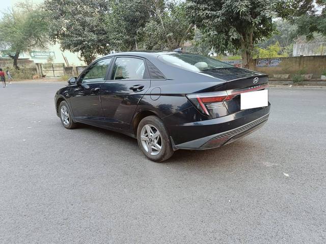 https://images10.gaadi.com/usedcar_image/4213952/original/processed_0a9d239d40e98e4dc05adcb7d4358579.jpg?imwidth=6402