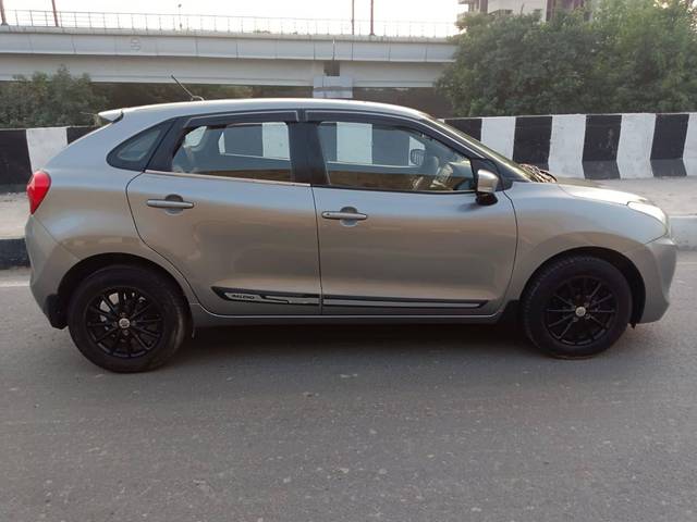 https://images10.gaadi.com/usedcar_image/4213955/original/processed_1b9c4f626e73946705e9edc006fd525a.jpg?imwidth=6401