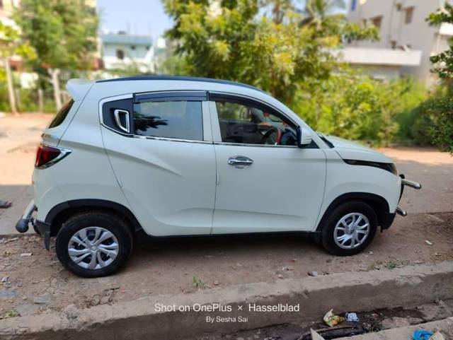 https://images10.gaadi.com/usedcar_image/4214021/original/processed_66b421d3-f084-4411-82dc-8b60d6eccf44.jpg?imwidth=6401