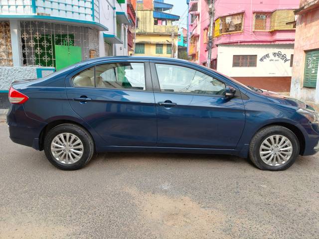 https://images10.gaadi.com/usedcar_image/4214035/original/processed_d1c31c03a4956fdc7dc9f5ab4524880d.jpg?imwidth=6401