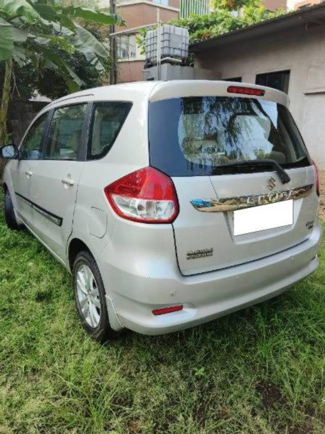 https://images10.gaadi.com/usedcar_image/4214159/original/processed_84644de3-c534-4527-9e2f-43d0ea8bc198.jpg?imwidth=6401