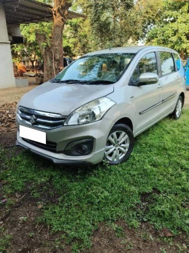 https://images10.gaadi.com/usedcar_image/4214159/original/processed_c2fc9af4-9d96-4dd4-89a0-bd443f63571d.jpg?imwidth=6402