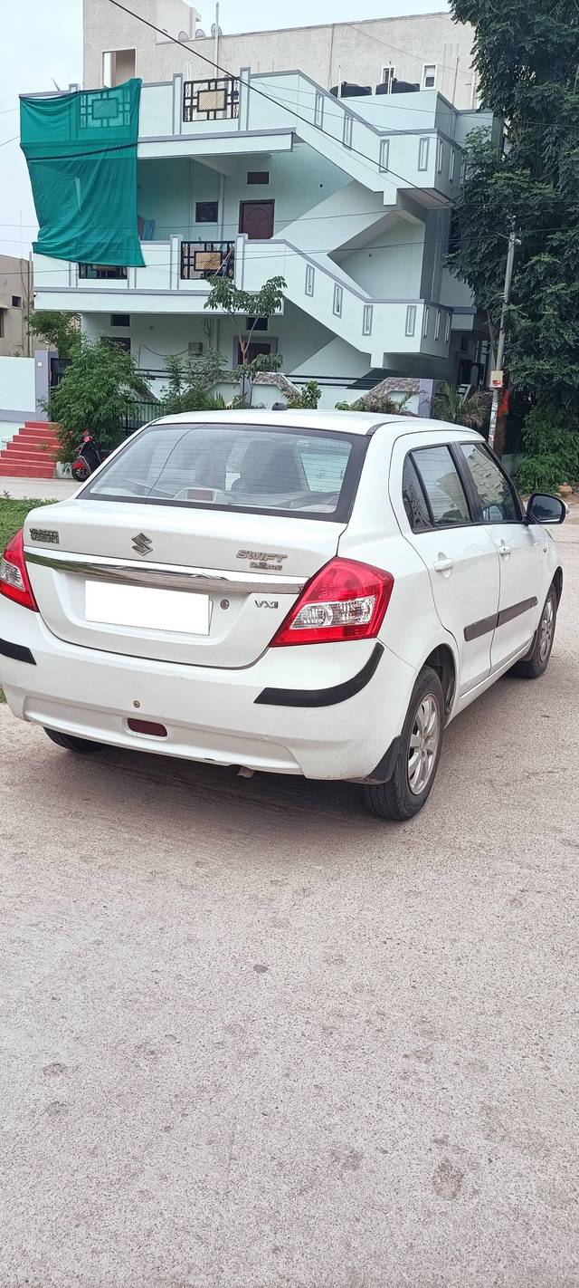 https://images10.gaadi.com/usedcar_image/4214167/original/processed_f6877de3b63a2753a9e1cc27da652d2d.jpg?imwidth=6401