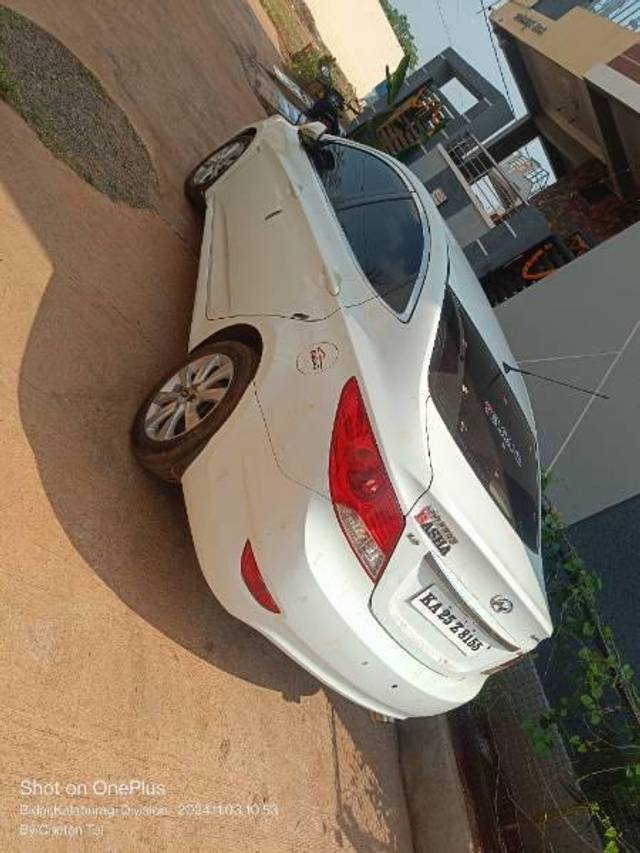 https://images10.gaadi.com/usedcar_image/4214188/original/processed_02cf986e-c768-450d-a896-9aef208982a3.jpg?imwidth=6402