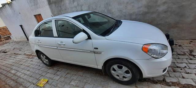 https://images10.gaadi.com/usedcar_image/4214270/original/processed_fe45d2e5-ec45-4deb-b920-e64b2a85ca3e.jpg?imwidth=6400