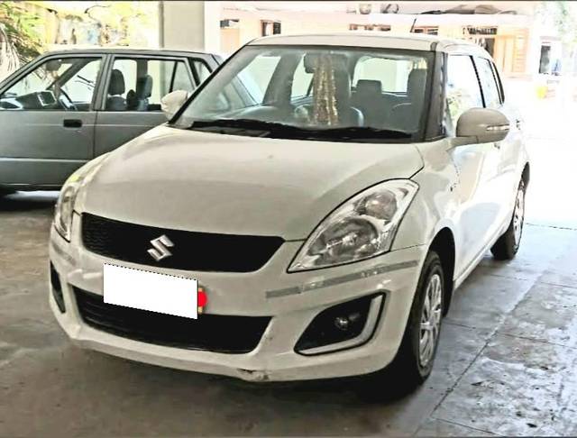 https://images10.gaadi.com/usedcar_image/4214312/original/processed_811b4deb-320f-4511-a80e-c120dcaa0d87.jpg?imwidth=6402