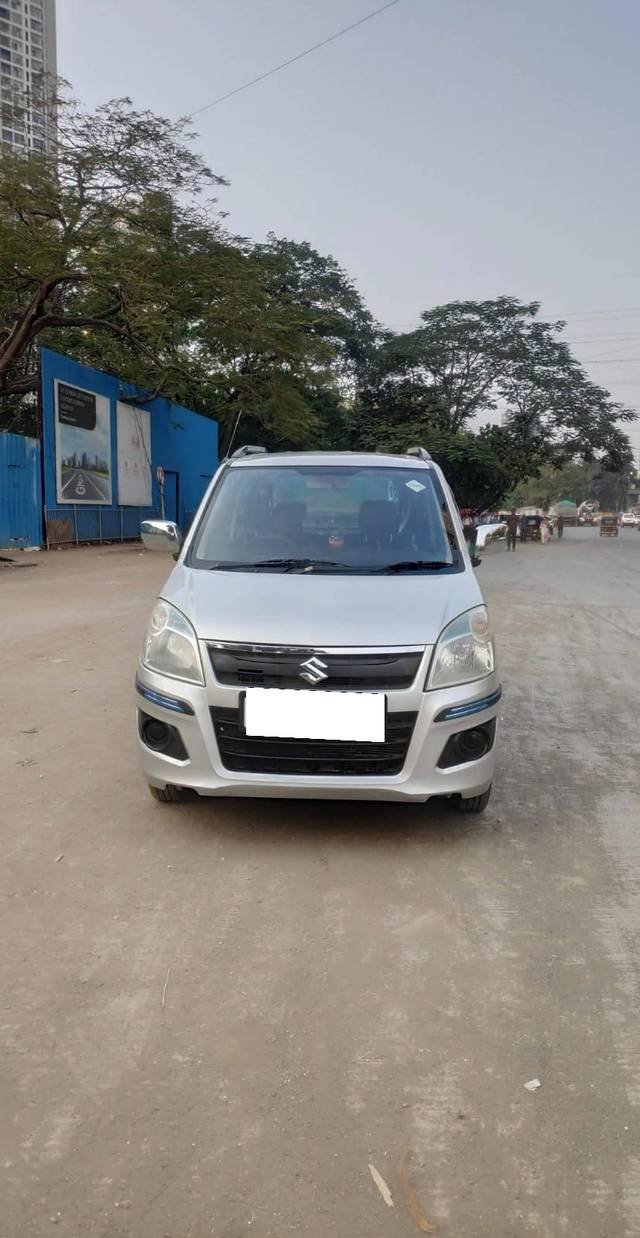 https://images10.gaadi.com/usedcar_image/4214522/original/processed_bf5ee812bee4f050ec446873c6ecb0dc.jpg?imwidth=6400