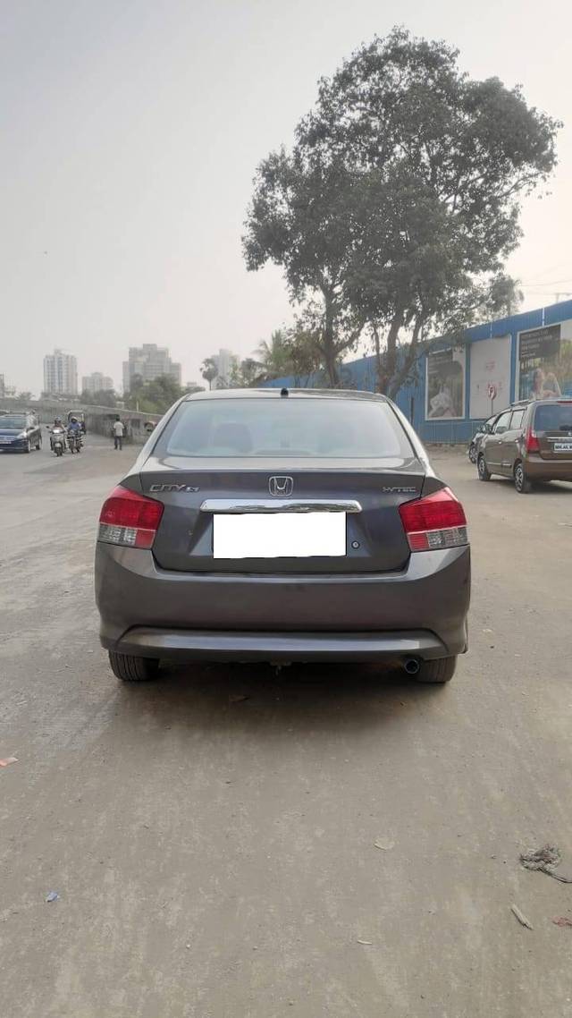 https://images10.gaadi.com/usedcar_image/4214529/original/processed_a46801bc1e6d45f0d4d896123cf58fc7.jpg?imwidth=6402