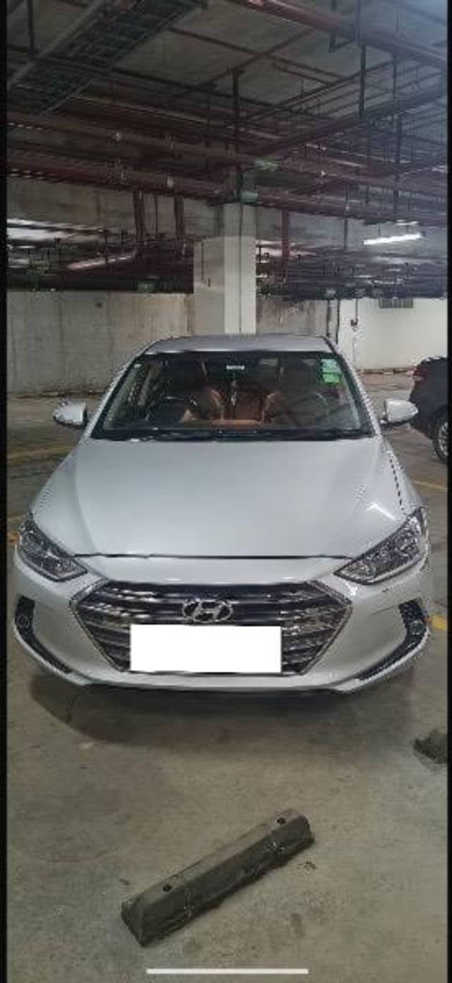 https://images10.gaadi.com/usedcar_image/4214589/original/processed_1f76d637-98ff-4576-8354-8ae7ed673a5c.jpg?imwidth=6400