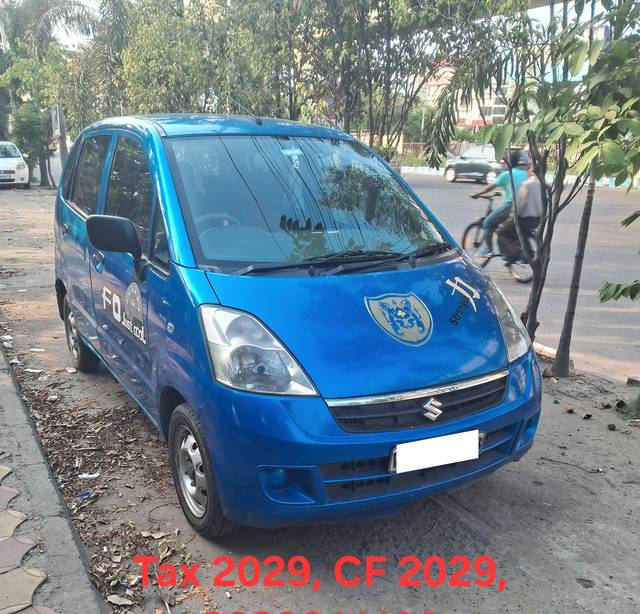 https://images10.gaadi.com/usedcar_image/4214652/original/processed_04fd9c74d57143f67f30ff6c0e81b362.jpg?imwidth=6400