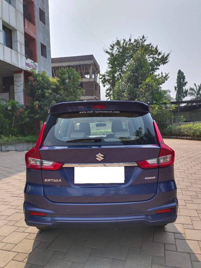 https://images10.gaadi.com/usedcar_image/4214803/original/processed_417718217d3b8cac491b61da9b87bd8e.jpg?imwidth=6402