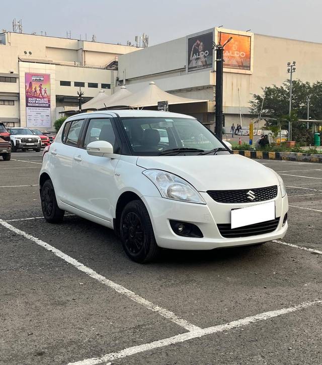 https://images10.gaadi.com/usedcar_image/4214839/original/processed_44fa854f9931bf8cbcb7a00f9bdec9be.jpg?imwidth=6400