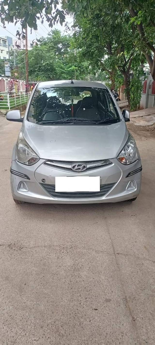 https://images10.gaadi.com/usedcar_image/4214896/original/processed_20470db3f05ed187319ba1f0e763a2ce.jpg?imwidth=6402