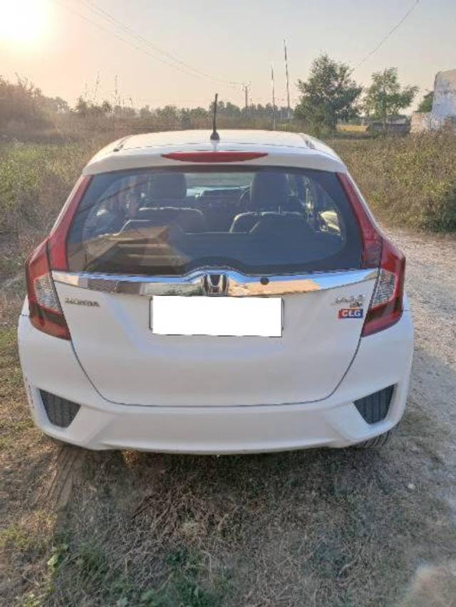 https://images10.gaadi.com/usedcar_image/4214933/original/processed_501cdd68-dd9f-45ec-a61a-eb9e4ffaf1c5.jpg?imwidth=6402