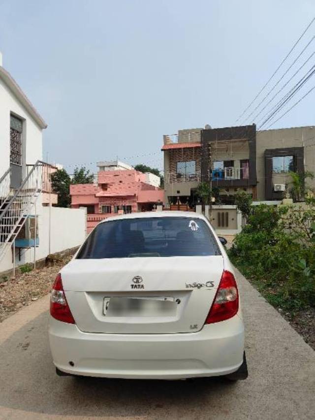 https://images10.gaadi.com/usedcar_image/4214939/original/processed_3d29f793-3436-45c6-b660-5642a575390a.jpg?imwidth=6401