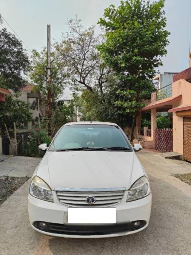 https://images10.gaadi.com/usedcar_image/4214939/original/processed_b1f6a9c2-c4b9-4765-9245-3a944488821a.jpg?imwidth=6402