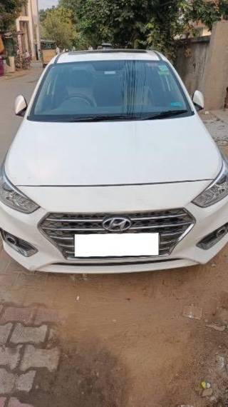 Hyundai Verna 2017-2020 Hyundai Verna CRDi 1.6 SX Option