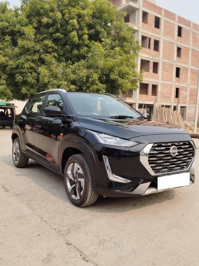 https://images10.gaadi.com/usedcar_image/4215002/original/processed_e3faea07bd9bbf2b240aac91b5d42fb0.jpg?imwidth=6400