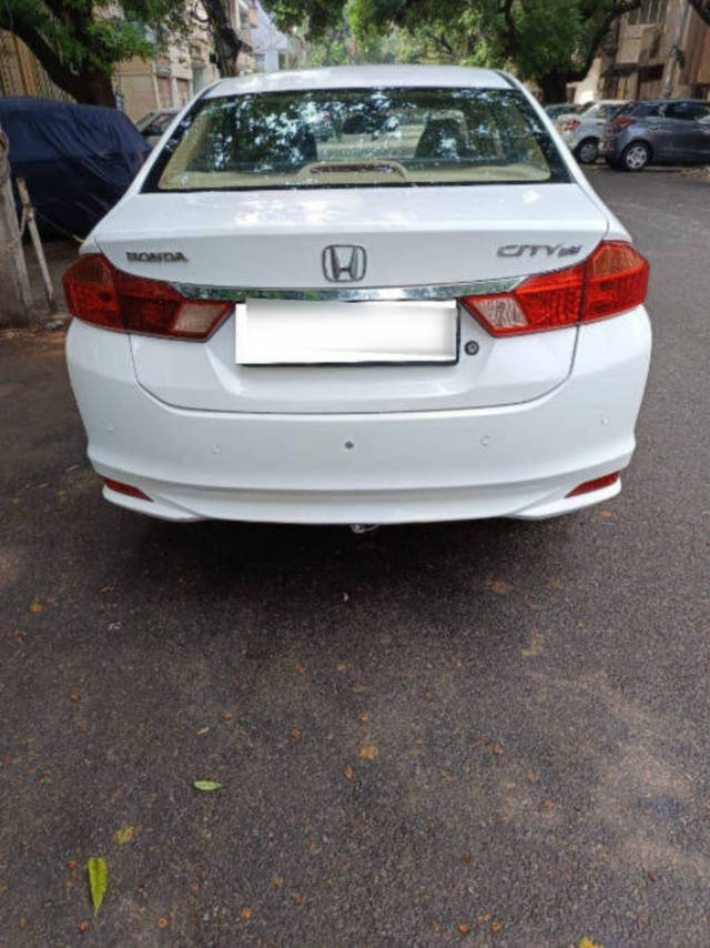 https://images10.gaadi.com/usedcar_image/4215032/original/processed_8a50553813240fec1b19399fcd1ed794.png?imwidth=6401