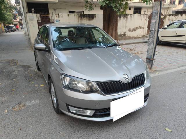 https://images10.gaadi.com/usedcar_image/4215069/original/processed_e5a72e8887f73f1f6e1300f63dab12c8.jpeg?imwidth=6400