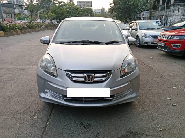 https://images10.gaadi.com/usedcar_image/4215071/original/processed_0e0db4af7c2c2c1a400c79a6f3e75764.jpg?imwidth=6400