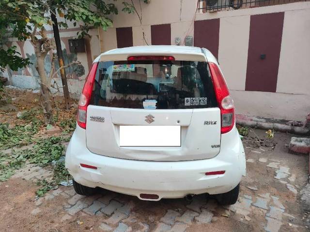 https://images10.gaadi.com/usedcar_image/4215084/original/processed_af895b0b-ce42-40ae-b3bf-9e86d852d42b.jpg?imwidth=6402