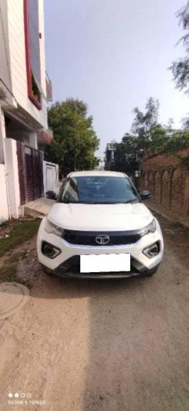 https://images10.gaadi.com/usedcar_image/4215125/original/processed_536d7757-f9b0-43fd-b4fe-7db1ca8c2baa.jpg?imwidth=6400