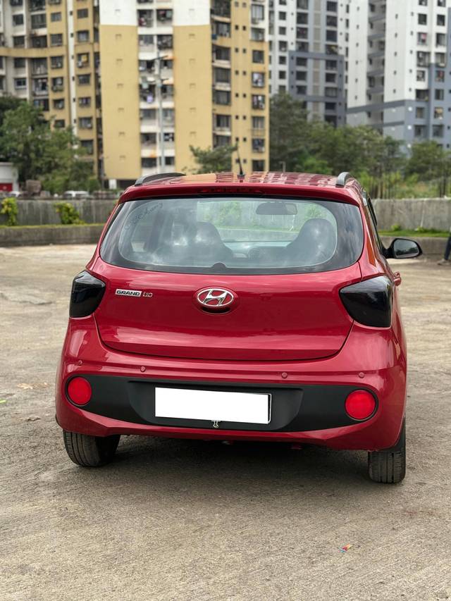 https://images10.gaadi.com/usedcar_image/4215139/original/processed_77660c6a814dcff30d5d0b986624a0ae.jpg?imwidth=6402