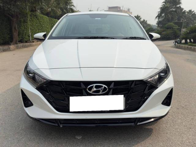 https://images10.gaadi.com/usedcar_image/4215163/original/processed_7a706bd61138002857cffc0718797698.jpg?imwidth=6400