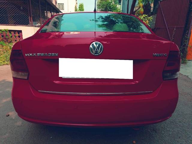 https://images10.gaadi.com/usedcar_image/4215199/original/processed_acbecd0d912c1fee32ba5c55766cc9cc.jpeg?imwidth=6402