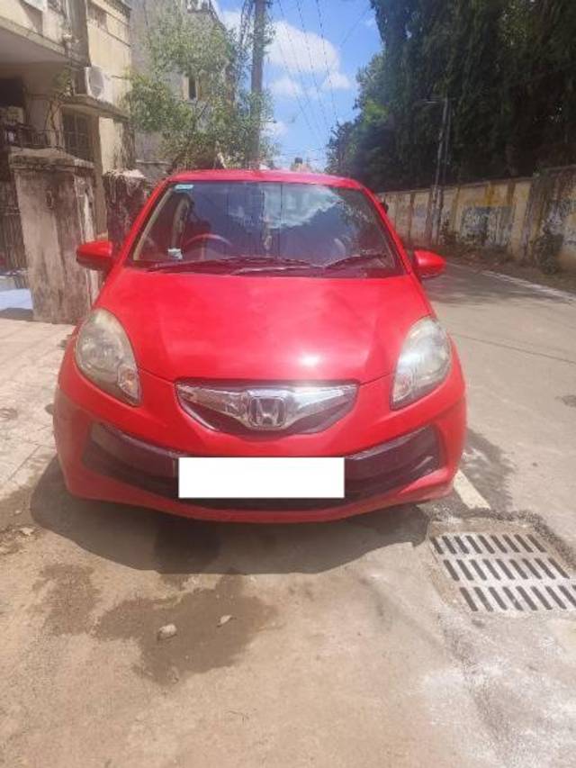 https://images10.gaadi.com/usedcar_image/4215203/original/processed_a2b9d360-326f-4723-8227-12a7bb3a7052.jpg?imwidth=6400