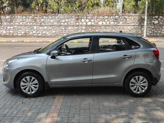 https://images10.gaadi.com/usedcar_image/4215230/original/178c74c1c98438298e0d64fd603c133e.jpg?imwidth=6402