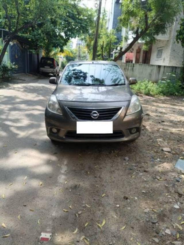 https://images10.gaadi.com/usedcar_image/4215246/original/processed_f6c1d1b2-bf14-4a96-9ec1-9d3c409c76d2.jpg?imwidth=6400