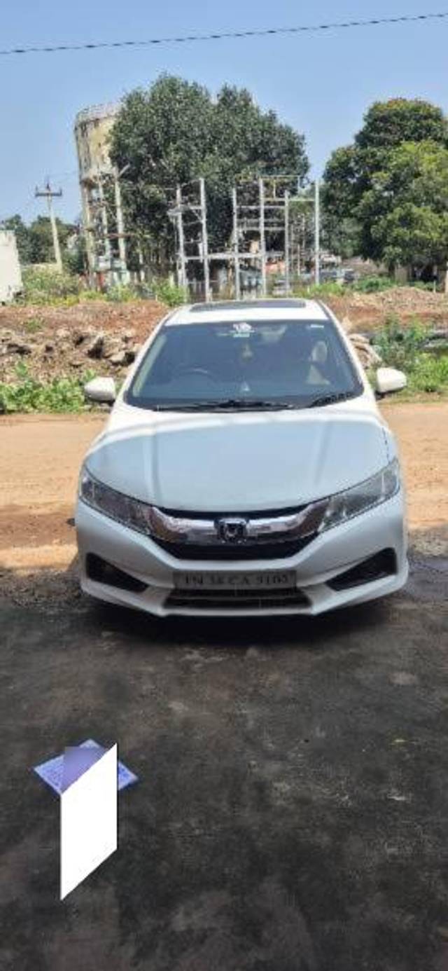 https://images10.gaadi.com/usedcar_image/4215263/original/processed_647a6f38-8a09-4cd3-8576-5e1fef85b62e.jpg?imwidth=6400