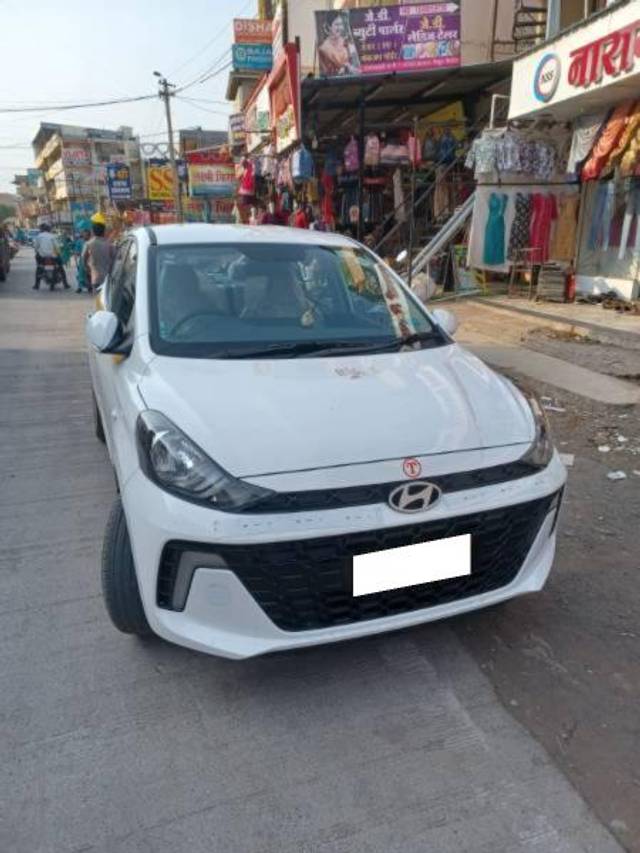 https://images10.gaadi.com/usedcar_image/4215321/original/processed_38678d39-4a33-4f8c-9996-e9a011b7dfdf.jpg?imwidth=6400