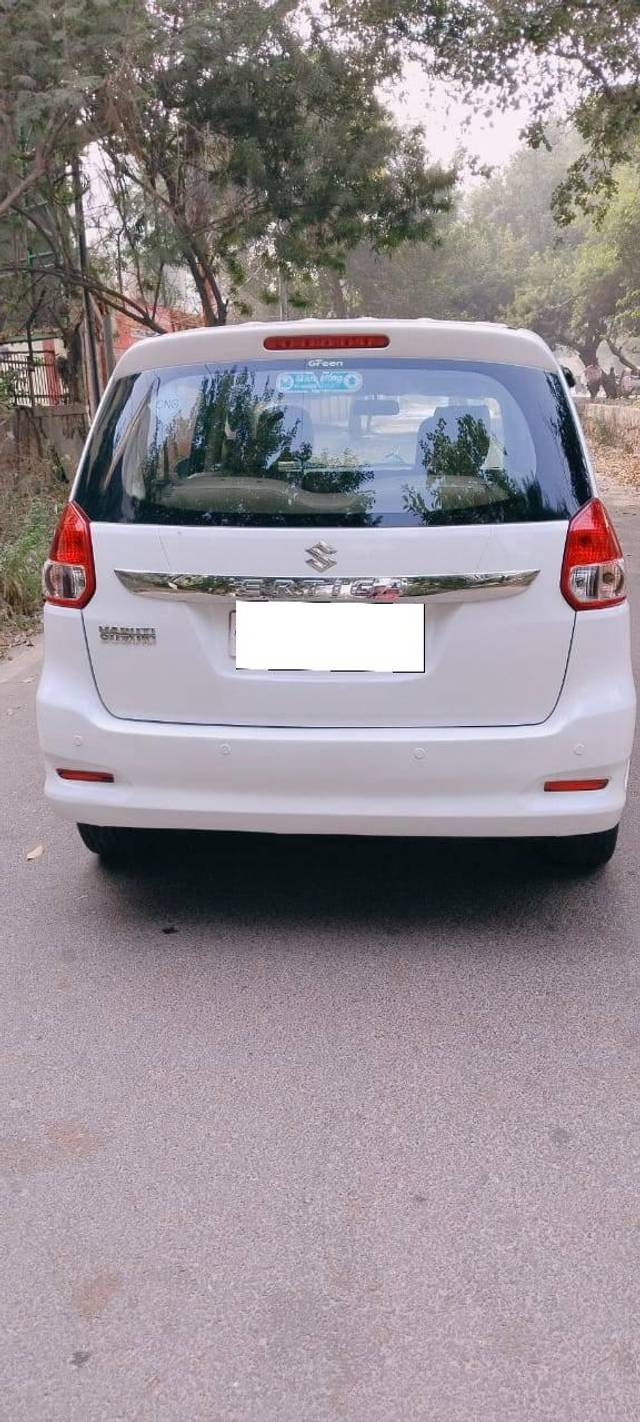 https://images10.gaadi.com/usedcar_image/4215325/original/processed_4092ca6983d73e412f0ea7eb4614a312.jpg?imwidth=6401