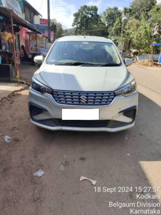 https://images10.gaadi.com/usedcar_image/4215388/original/processed_7b8af907-4181-4856-a291-8d873af4c52e.jpg?imwidth=6400