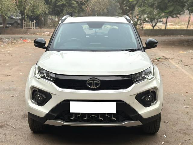 https://images10.gaadi.com/usedcar_image/4215412/original/processed_fc37fc5d8c1a4ec9243535e740d3da58.jpeg?imwidth=6400