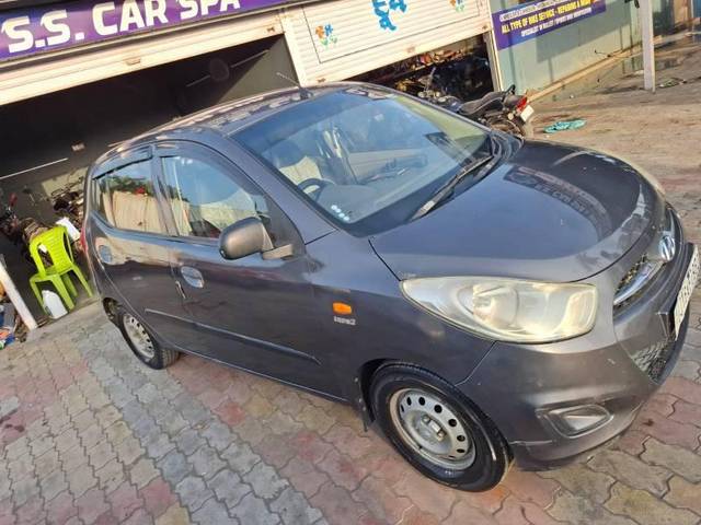 https://images10.gaadi.com/usedcar_image/4215437/original/processed_617e871c-c4ee-40d5-8e7a-a5106f7512e0.jpg?imwidth=6400