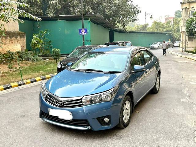 https://images10.gaadi.com/usedcar_image/4215551/original/processed_6e7573ded0c6b9e7b478fef22a26b045.jpg?imwidth=6401