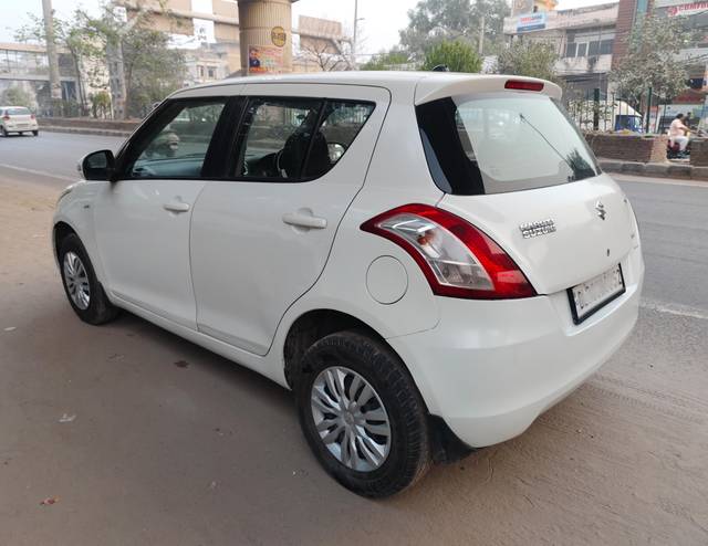 https://images10.gaadi.com/usedcar_image/4215686/original/processed_eceb0e1ec3ae28f92e95f96f84887d66.jpg?imwidth=6402