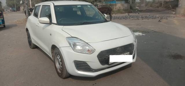 https://images10.gaadi.com/usedcar_image/4215782/original/processed_40ba3e284173c8ad957ab2caf2713fa6.jpg?imwidth=6400