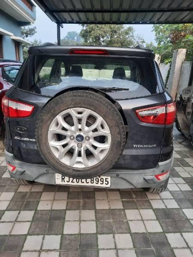 https://images10.gaadi.com/usedcar_image/4215806/original/processed_918ce2f3-1419-4f6e-b735-a441af59508d.jpg?imwidth=6401