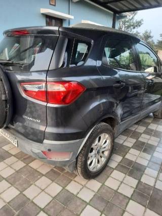 Ford EcoSport 2013-2015 Ford Ecosport 1.5 DV5 MT Titanium